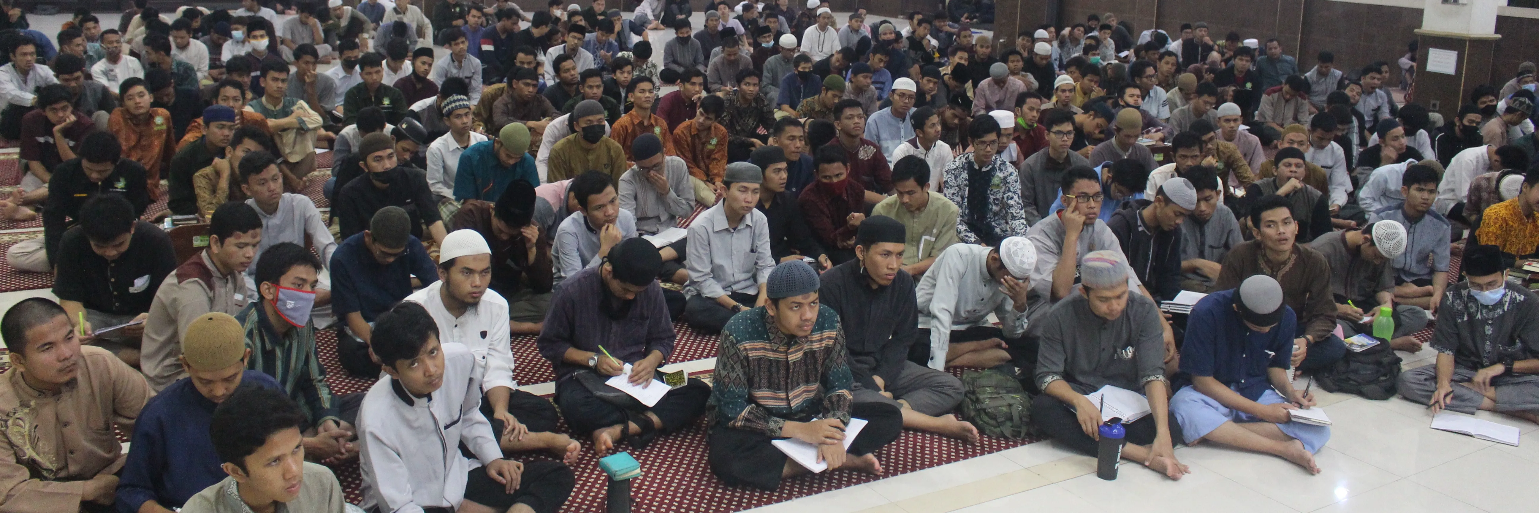 مشروع الدورات العلمية والتدريبات المهارية